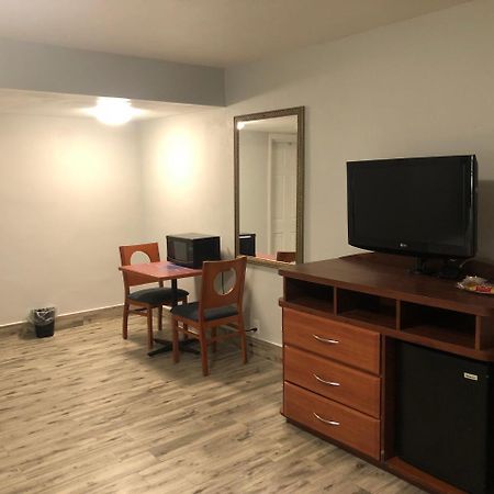 Bay Breeze Inn Bradenton Downtown Экстерьер фото
